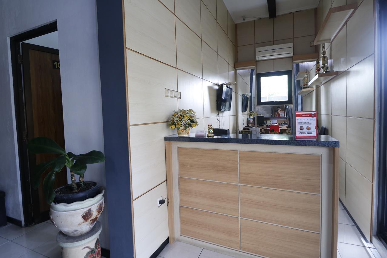 Reddoorz Plus Near Undip Tembalang Hotel Semarang Exterior foto