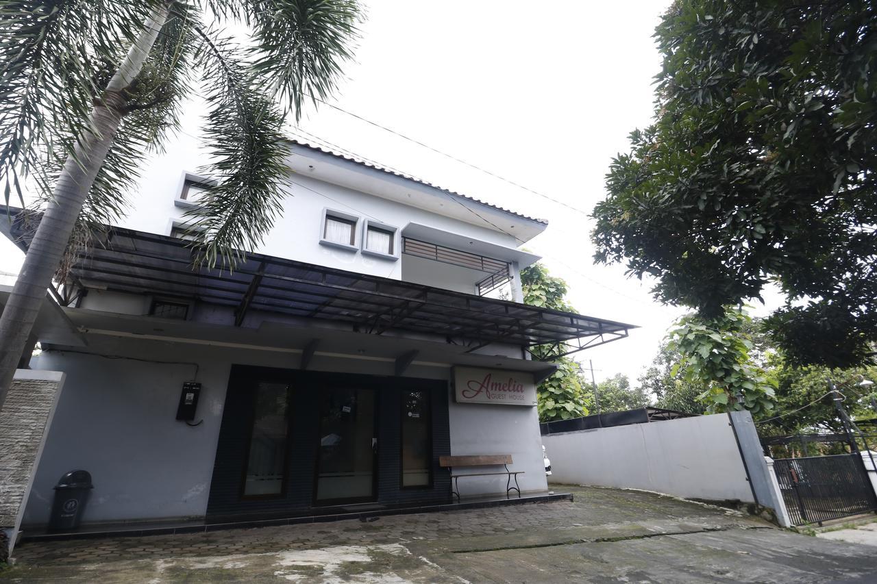 Reddoorz Plus Near Undip Tembalang Hotel Semarang Exterior foto